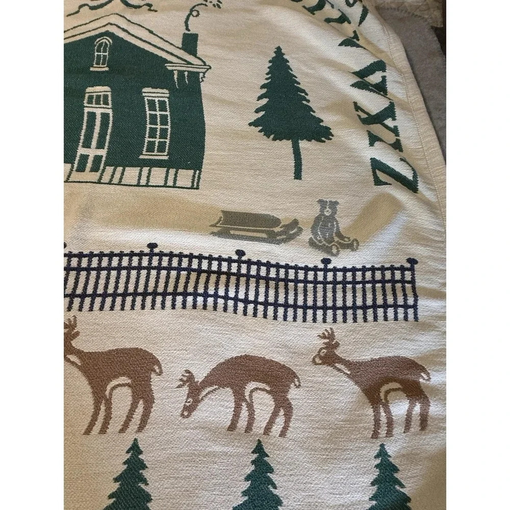 VTG Goodwin Weavers Double Sided Throw Blanket Grandmothers House Winter 59x46